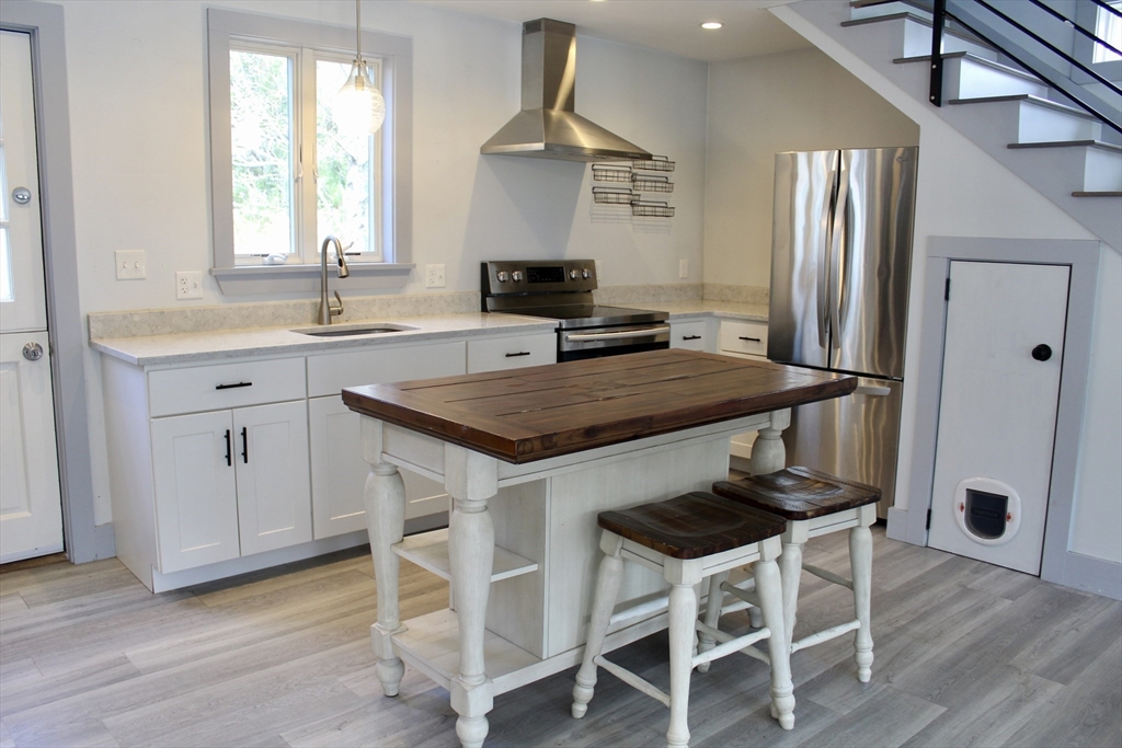 44 True Road, Unit 1 Salisbury, MA 01952 - Photo 2 of 17