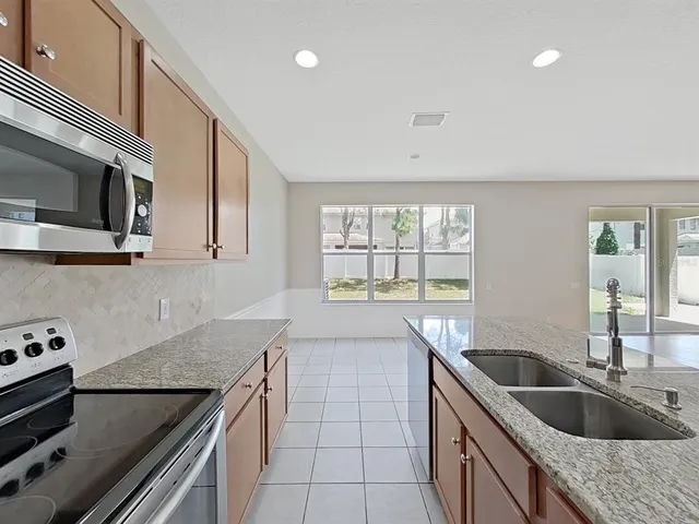 $325,000 | 14218 Wake Robin Drive, Brooksville, FL 34604