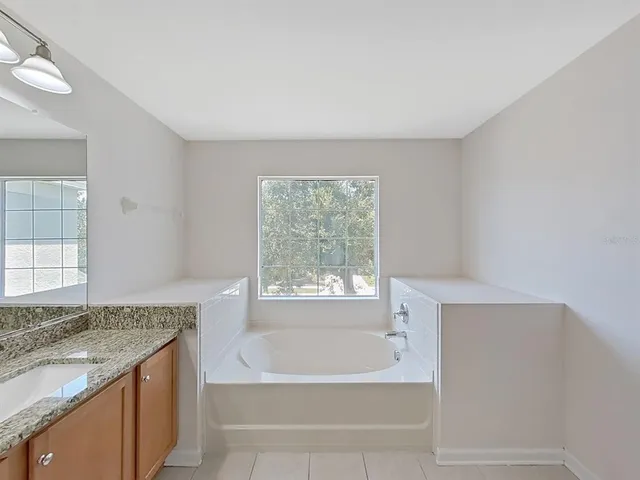 $325,000 | 14218 Wake Robin Drive, Brooksville, FL 34604