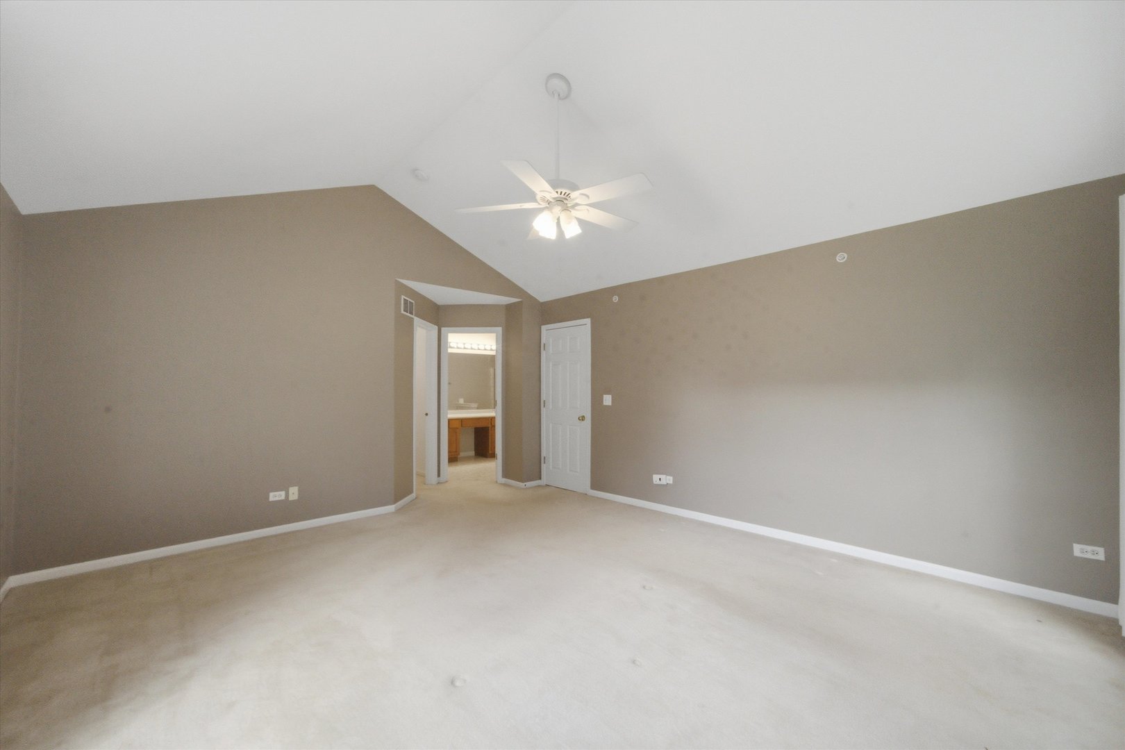 5451 McDonough Road Hoffman Estates, IL 60192 - Photo 24 of 48