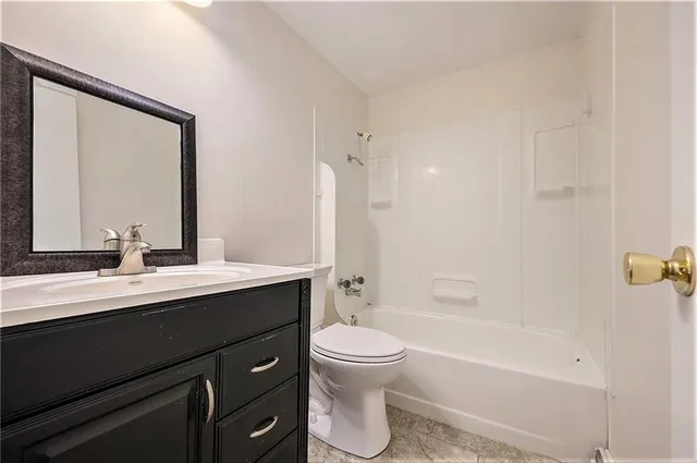 $290,000 | 4912 Northwest 61st Terrace, Kansas City, MO 64151