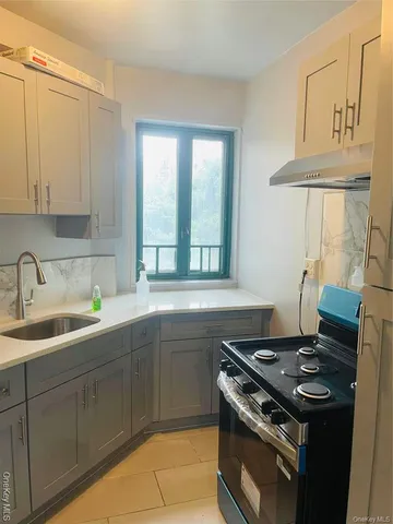 $2,451 | 5-metropolitan Oval, Unit 4H | Van Nest