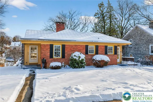 $349,900 | 1827 Homestead Avenue, Bethlehem, PA 18018