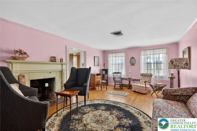 $349,900 | 1827 Homestead Avenue, Bethlehem, PA 18018