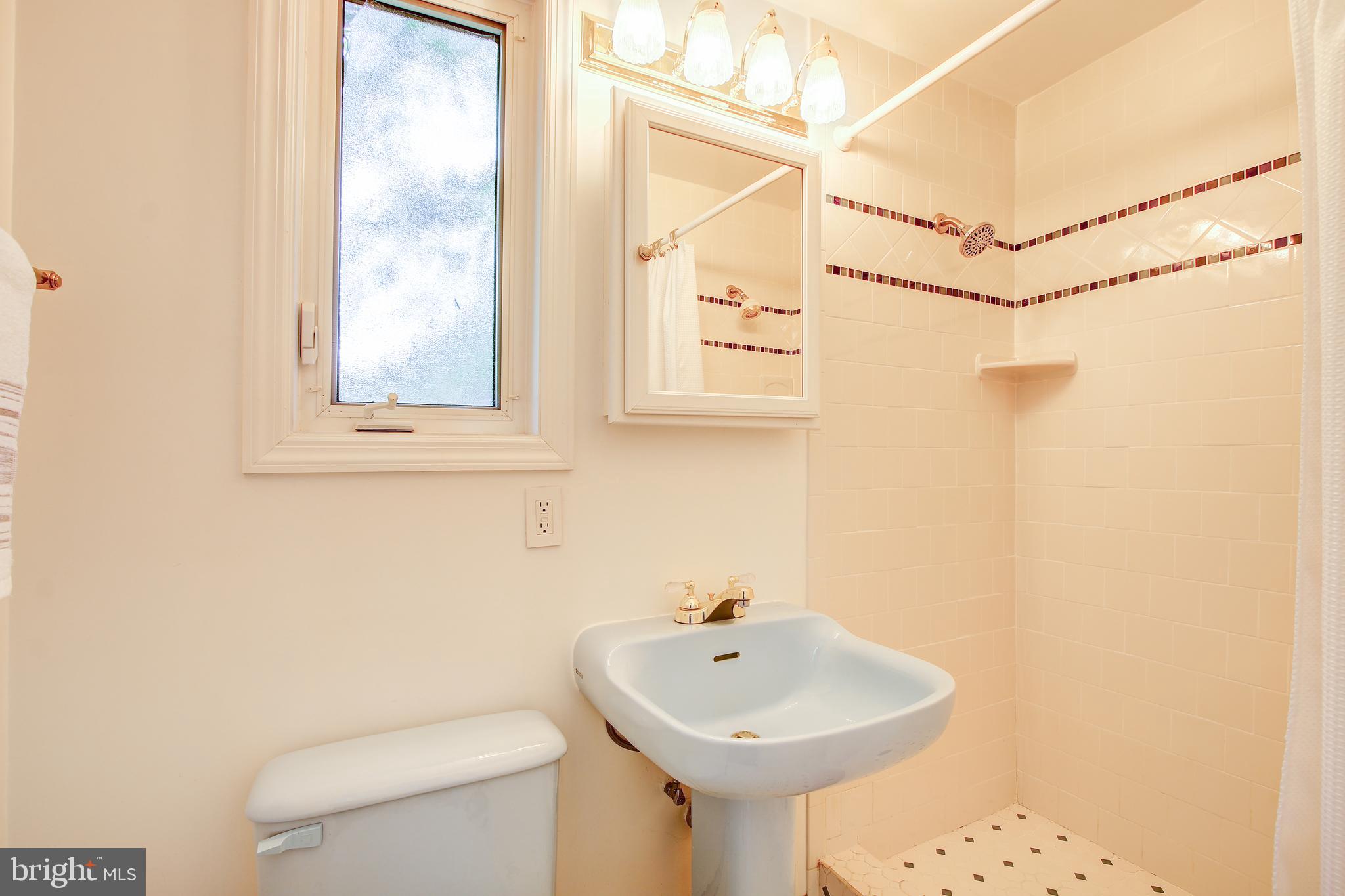 2814 Hardy Avenue Silver Spring, MD 20902 - Photo 11 of 23 Gallery Image 11