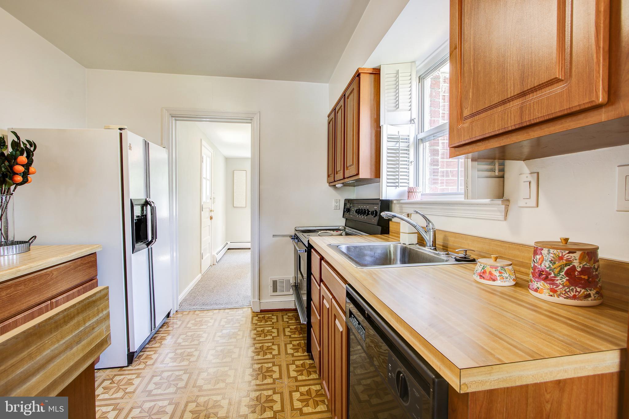 2814 Hardy Avenue Silver Spring, MD 20902 - Photo 8 of 23 Gallery Image 8