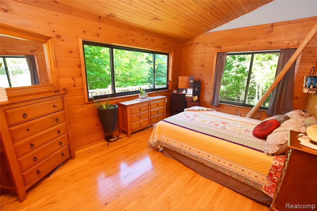 5298 Clear Lake Road North Branch, MI 48461 - Photo 9 of 44