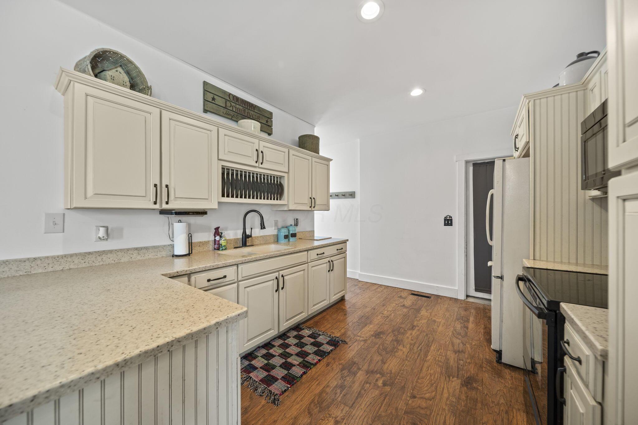 29814 Wolfe Road Circleville, OH 43113 - Photo 50 of 95 KITCHEN 2