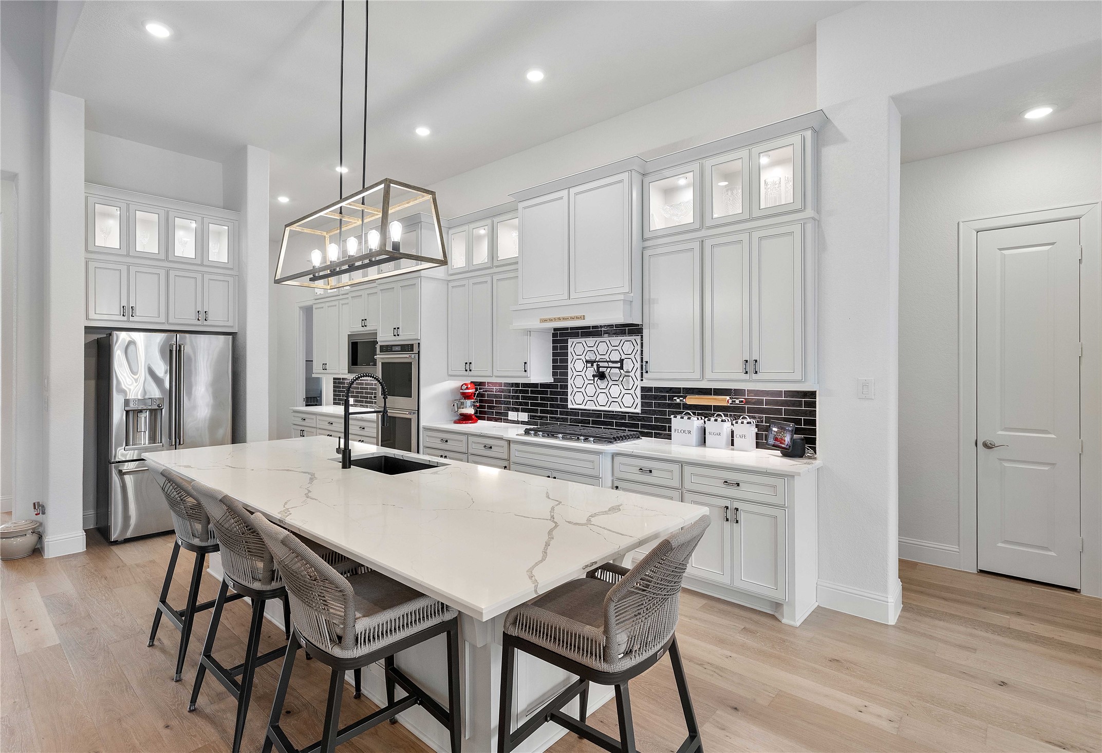 12932 Whitewater Way Conroe, TX 77302 - Photo 18 of 47