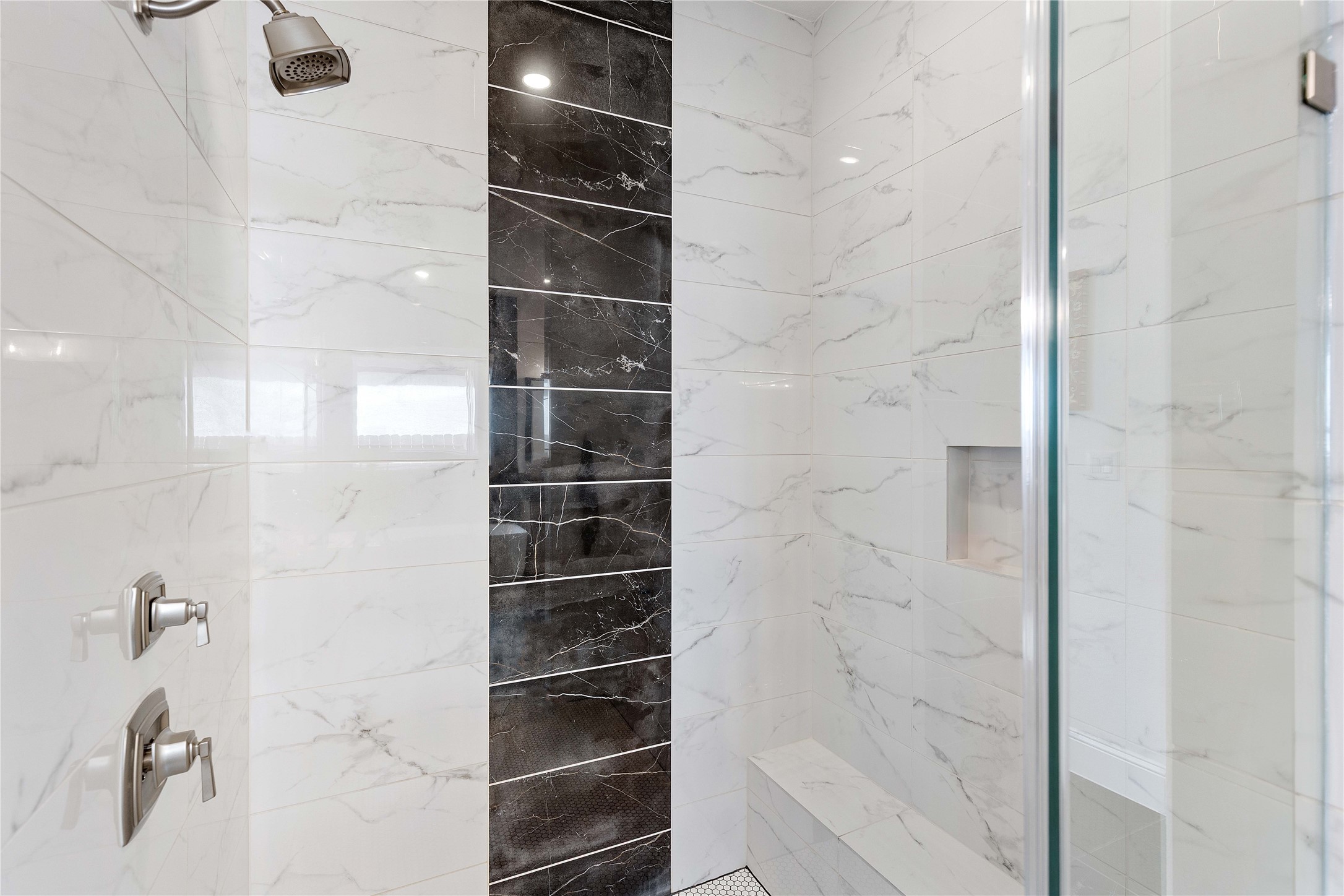 12932 Whitewater Way Conroe, TX 77302 - Photo 28 of 47