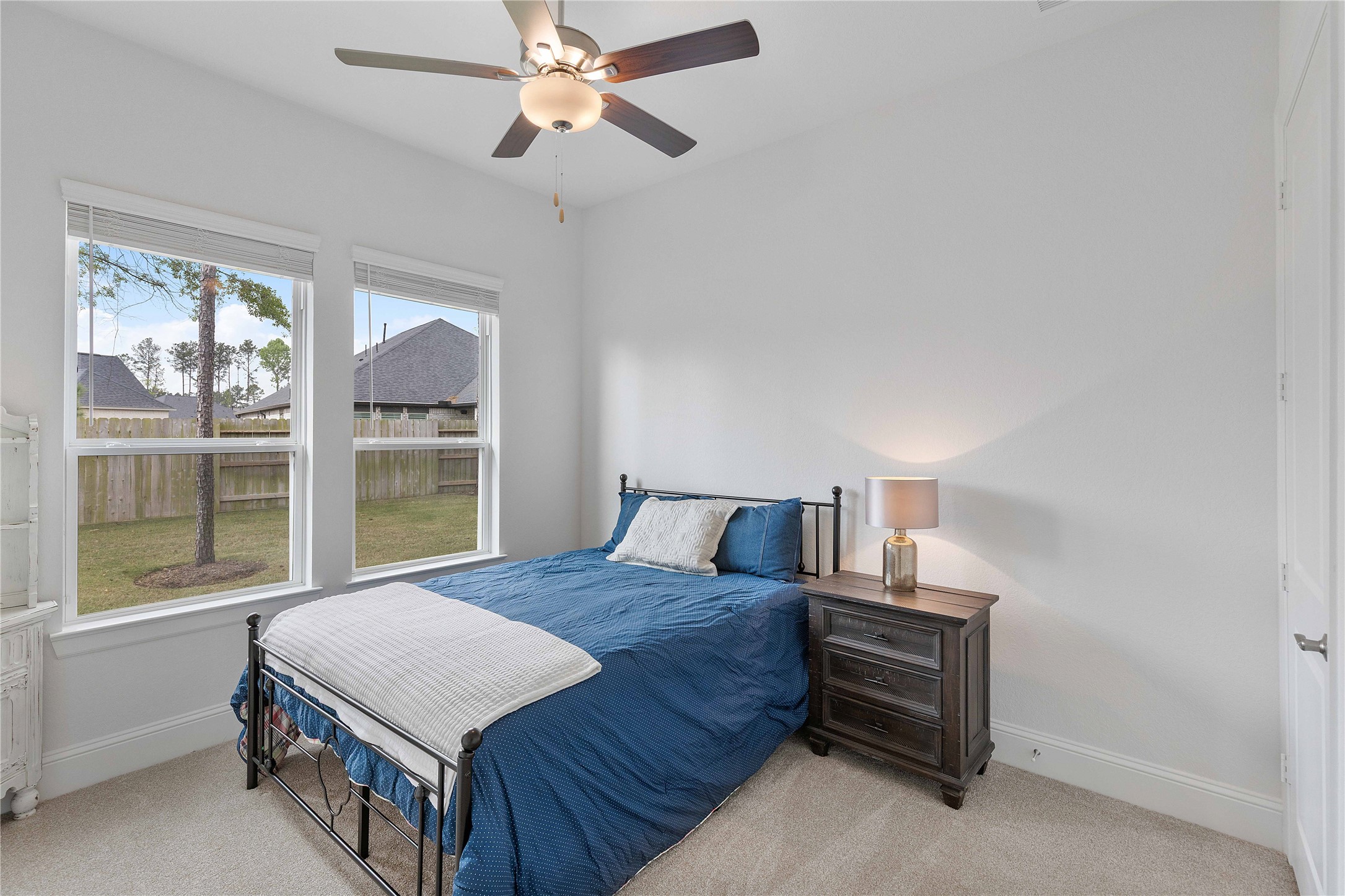 12932 Whitewater Way Conroe, TX 77302 - Photo 32 of 47