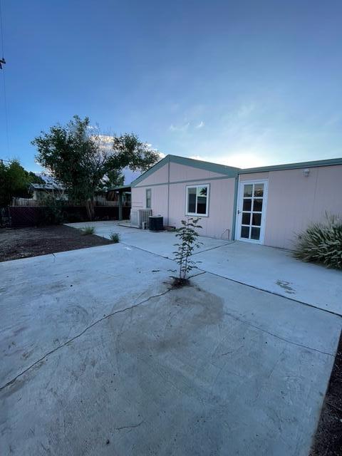 32142 Wells Fargo Road Thousand Palms, CA 92276 - Photo 24 of 25 a view of backyard of house and sitting area