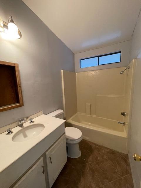 32142 Wells Fargo Road Thousand Palms, CA 92276 - Photo 7 of 25 a bathroom with a sink a toilet and shower
