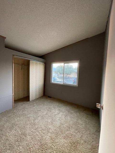 32142 Wells Fargo Road Thousand Palms, CA 92276 - Photo 8 of 25 an empty room with windows