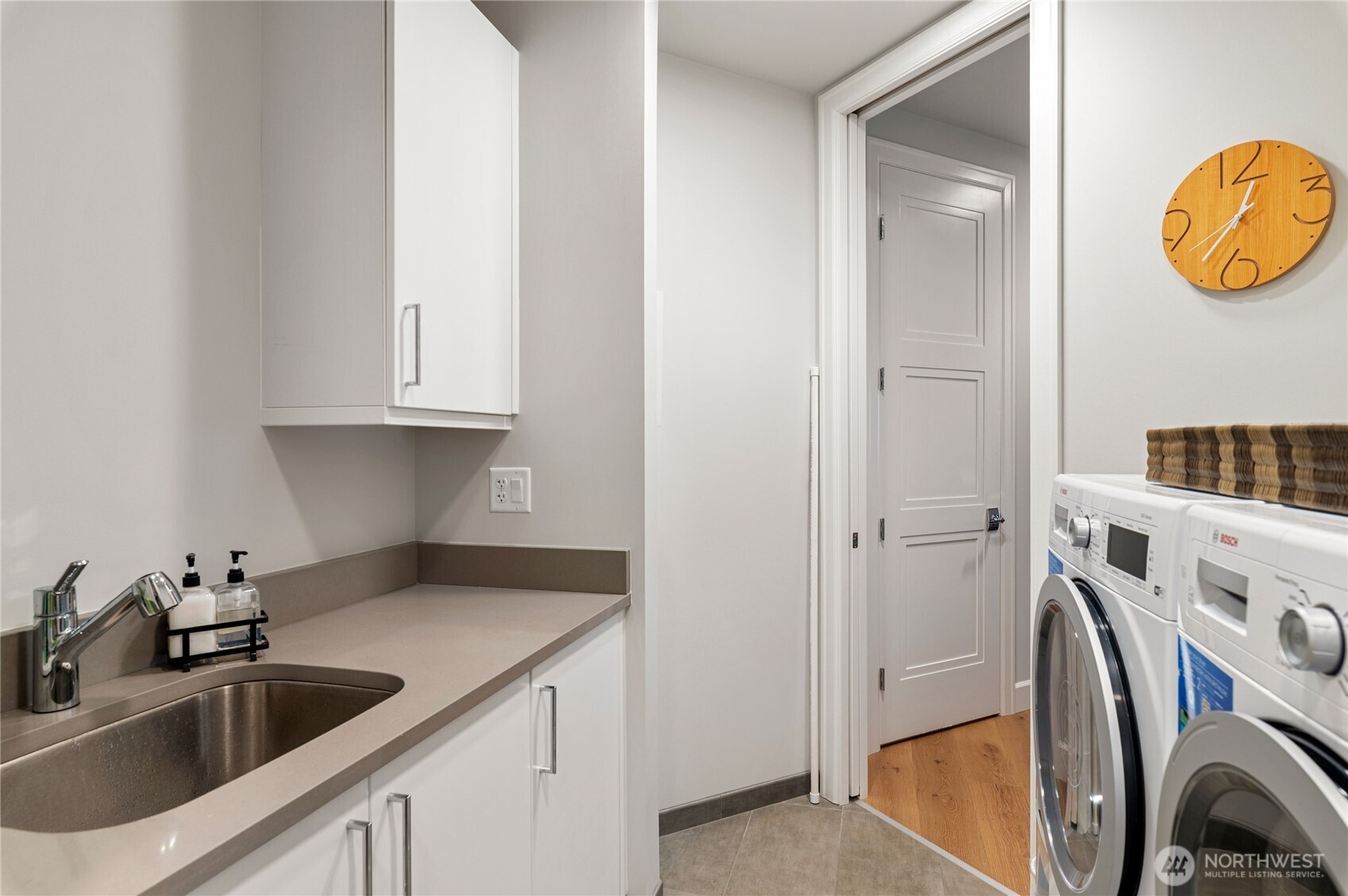 4907 Main Street, Unit 702 Tacoma, WA 98407 - Photo 15 of 37
