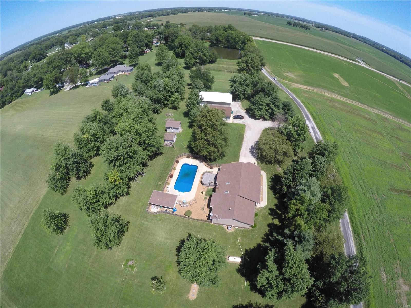 5533 Blank Road Smithton, IL 62285 - Photo 10 of 39
