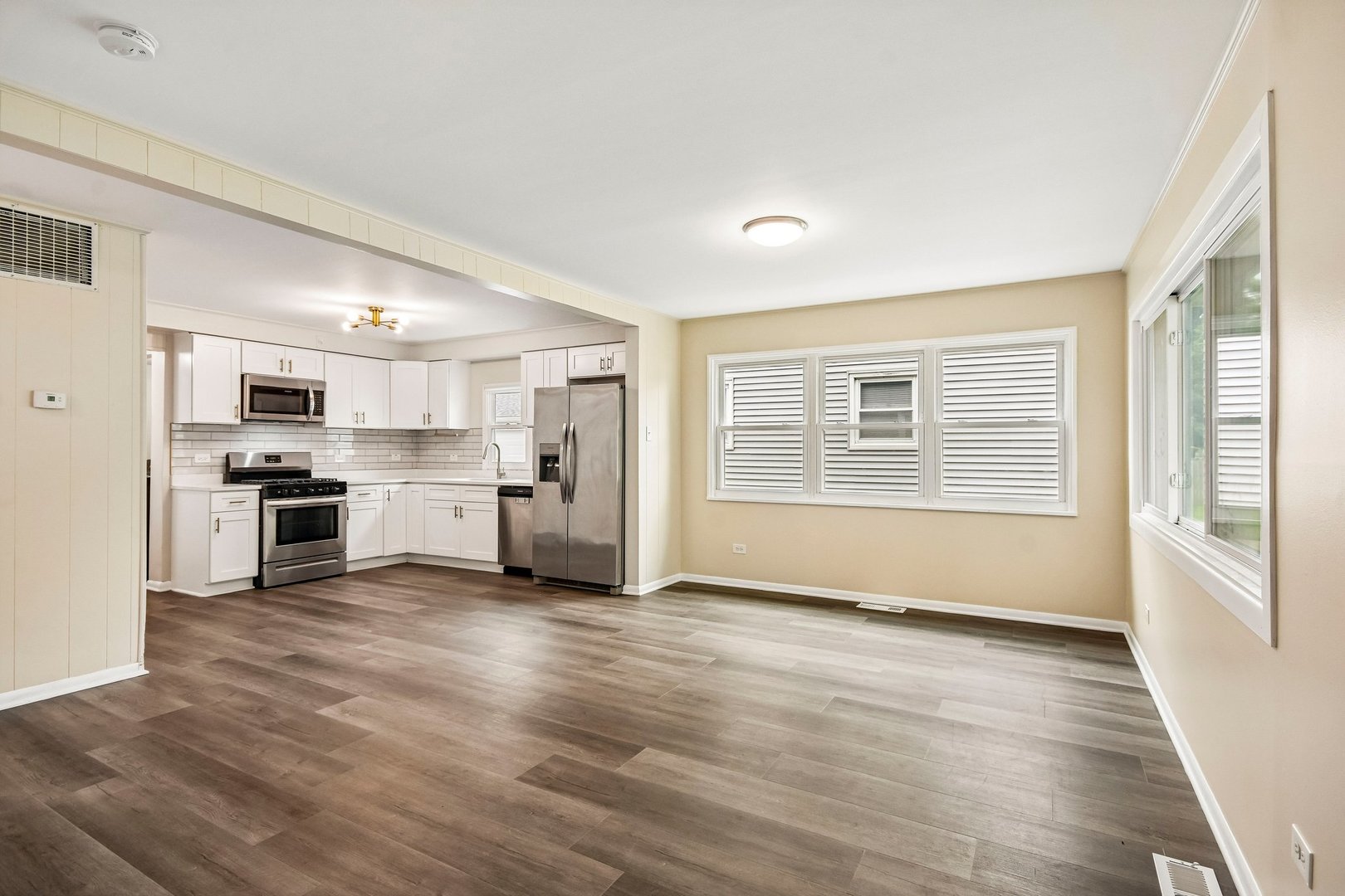 14626 Abbottsford Road Midlothian, IL 60445 - Photo 15 of 25