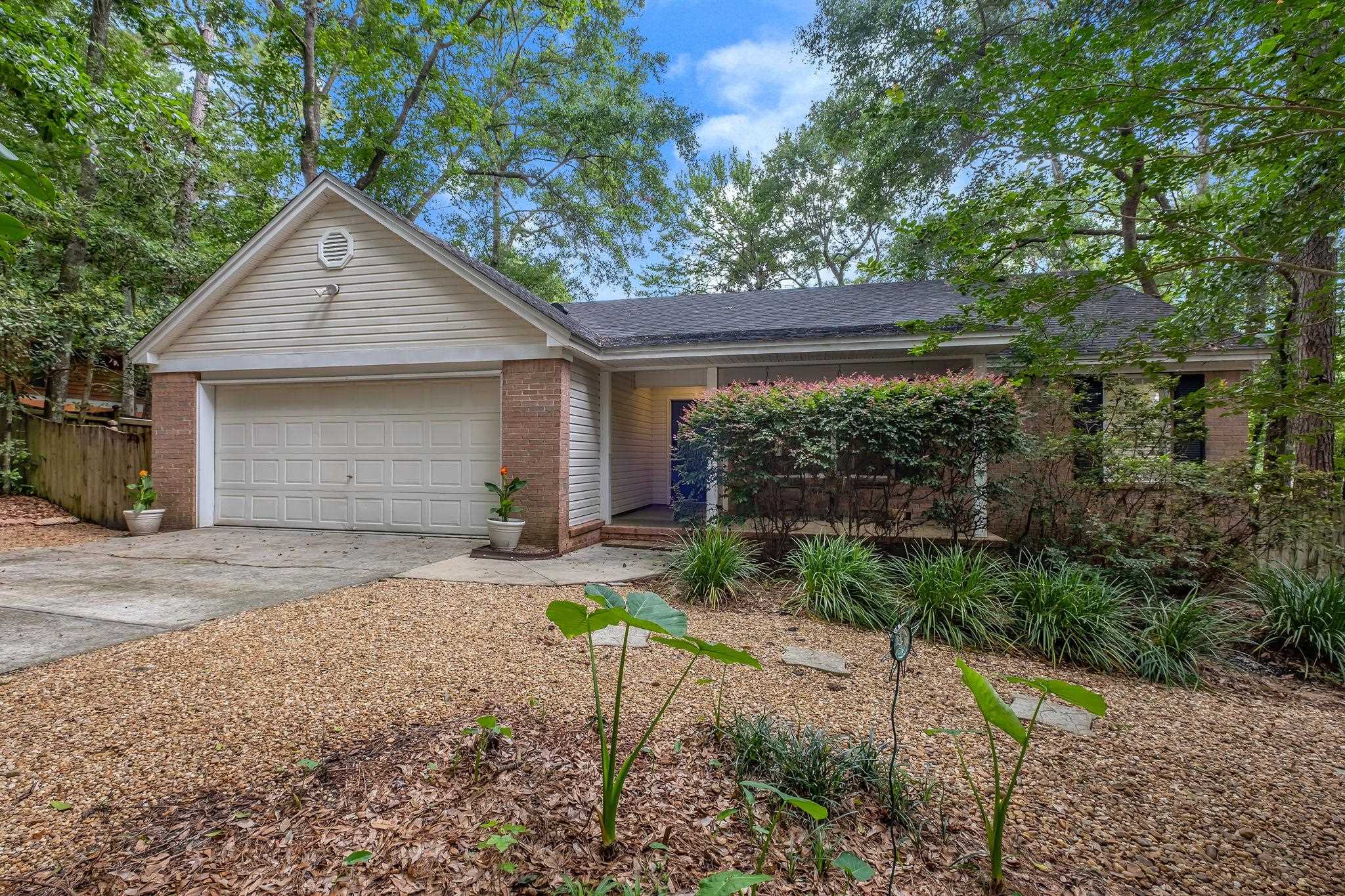 8381 Hunters Ridge Trail Tallahassee, FL 32312 - Photo 2 of 27