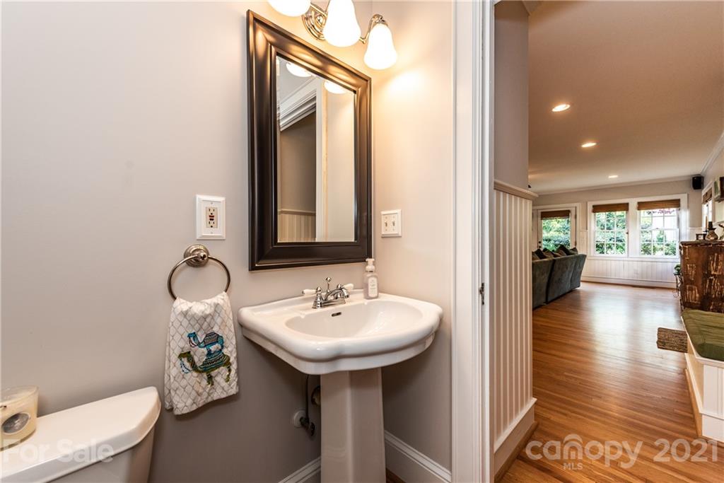 2210 Colony Road Charlotte, NC 28209 - Photo 22 of 45 Gallery Image 22