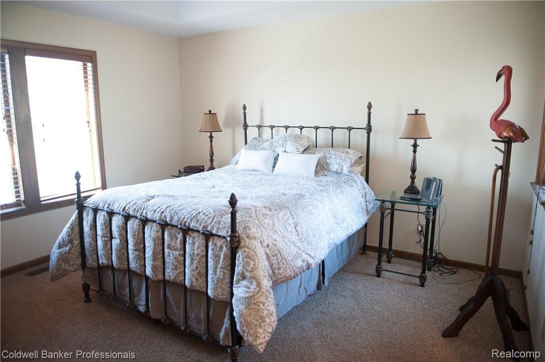 7715 Ranch Estates Road Clarkston, MI 48348 - Photo 28 of 64 1st. Floor Master Suite