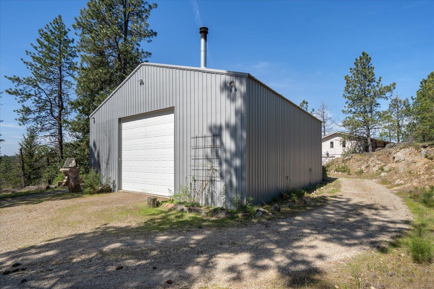 5919 East Grouse Road Chattaroy, WA 99003 - Photo 4 of 38 Gallery Image 4