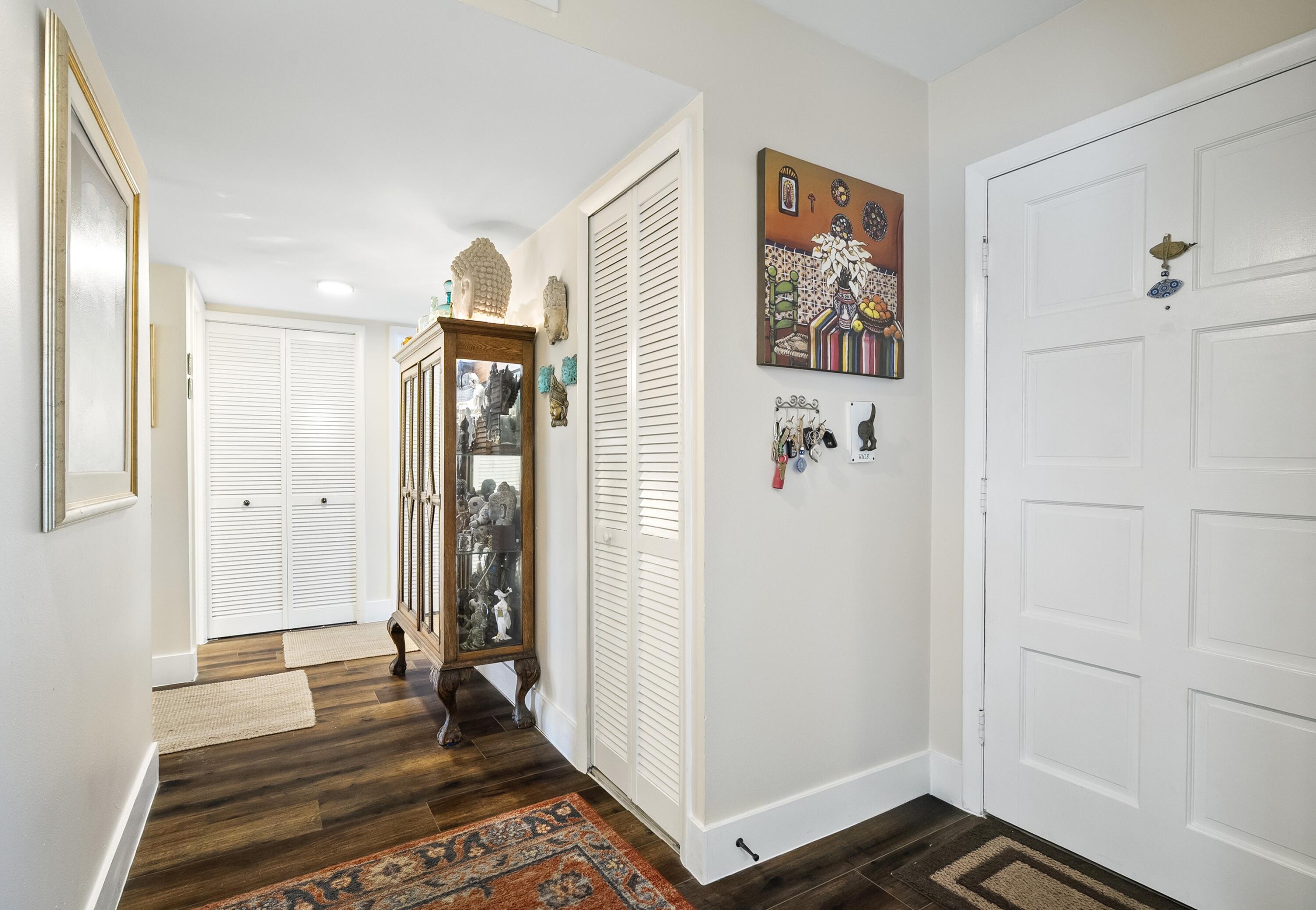 5413 Southeast Miles Grant Road, Unit 205 Stuart, FL 34997 - Photo 15 of 41 Entry Hallway