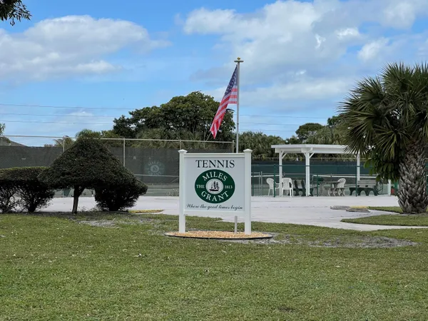 $284,900 | 5413 Southeast Miles Grant Road, Unit 205, Stuart, FL 34997