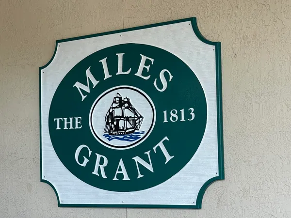 $284,900 | 5413 Southeast Miles Grant Road, Unit 205, Stuart, FL 34997