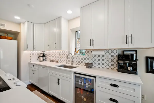 $284,900 | 5413 Southeast Miles Grant Road, Unit 205, Stuart, FL 34997