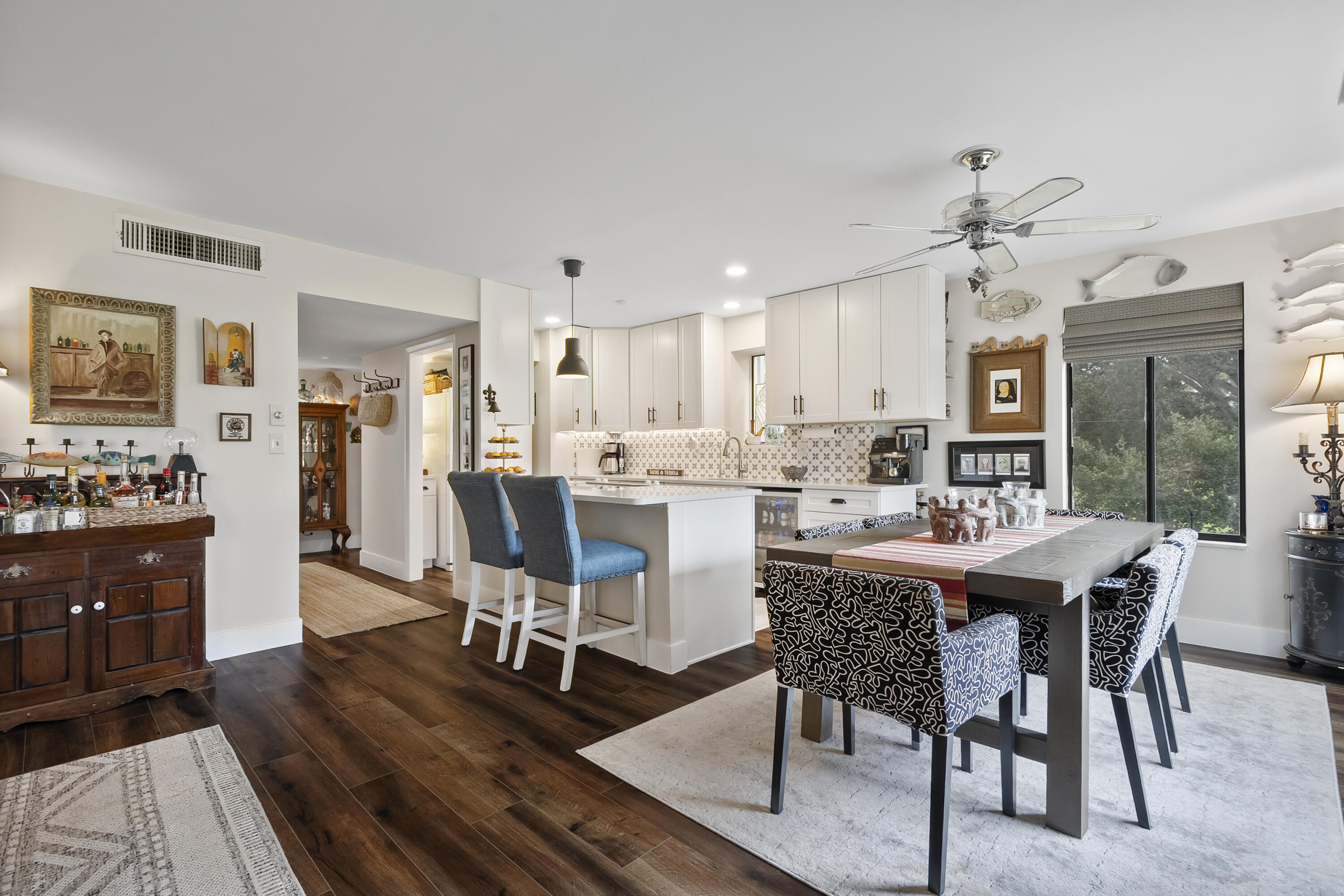 5413 Southeast Miles Grant Road, Unit 205 Stuart, FL 34997 - Photo 8 of 41 Kitchen/Dining