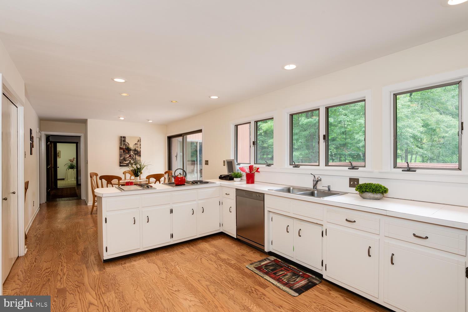 1025 Stuart Road Princeton, NJ 08540 - Photo 8 of 32 Kitchen