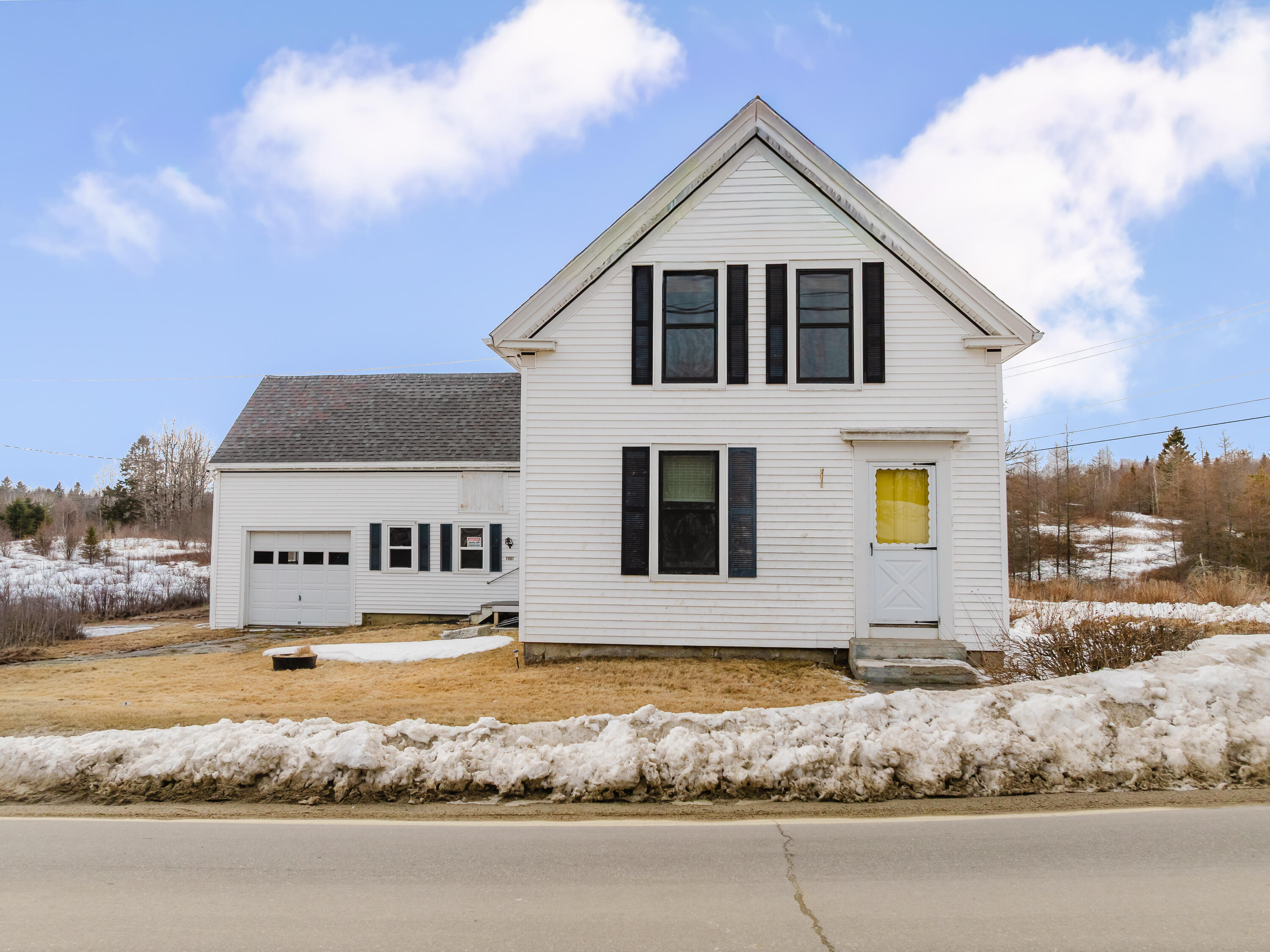 Outside photos - 1357 Indian River Rd Ad