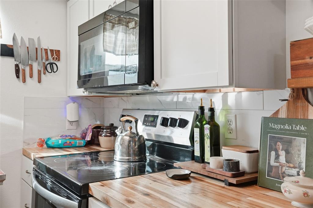 7628 Dale Drive Port Richey, FL 34668 - Photo 14 of 32