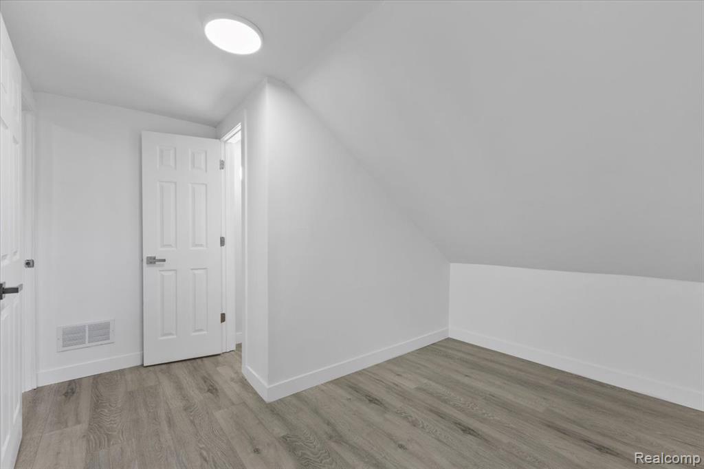 1761 Stanford Road Berkley, MI 48072 - Photo 14 of 28 Gallery Image 14