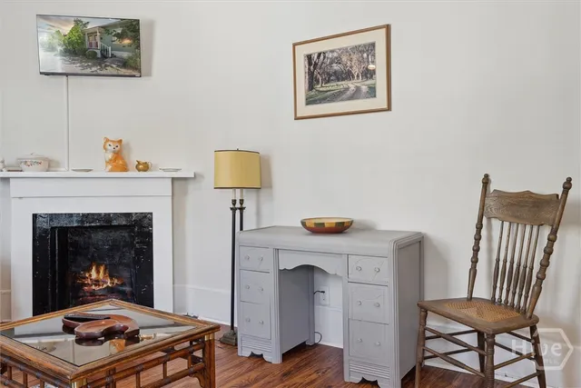 $1,900 | 534 East Gordon Lane, Savannah, GA 31401