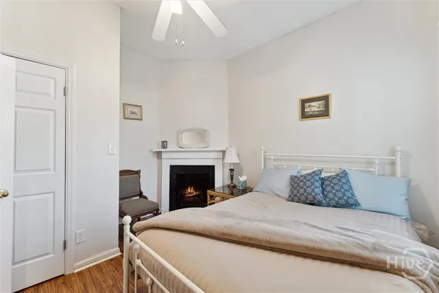 $1,900 | 534 East Gordon Lane, Savannah, GA 31401