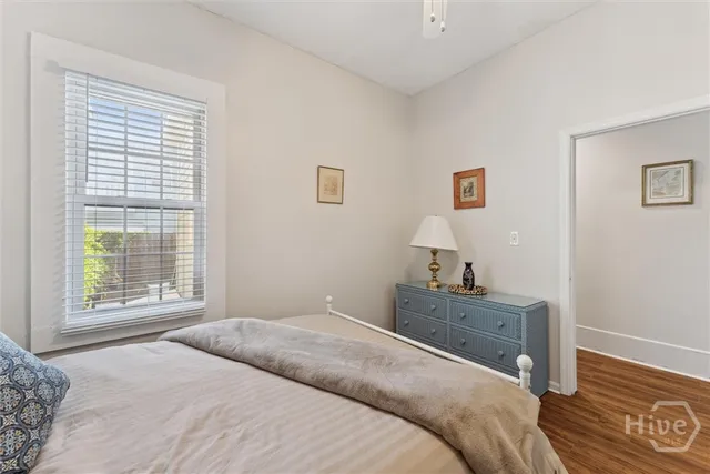 $1,900 | 534 East Gordon Lane, Savannah, GA 31401