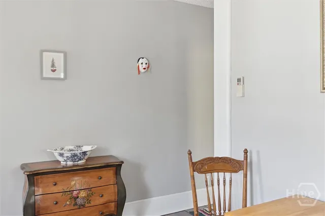 $1,900 | 534 East Gordon Lane, Savannah, GA 31401