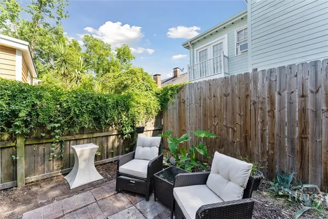 $1,900 | 534 East Gordon Lane, Savannah, GA 31401