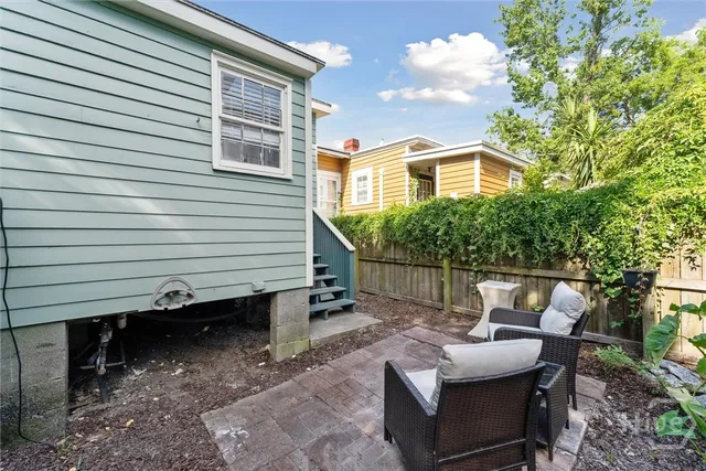 $1,900 | 534 East Gordon Lane, Savannah, GA 31401