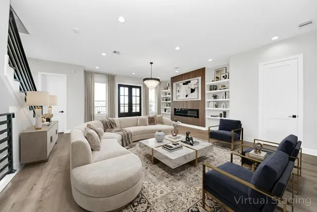 $635,000 | 1601 Sylvester Road, Houston, TX 77009