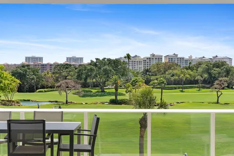 $6,950,000 | 210 Southeast Mizner Boulevard, Unit 301, Boca Raton, FL 33432