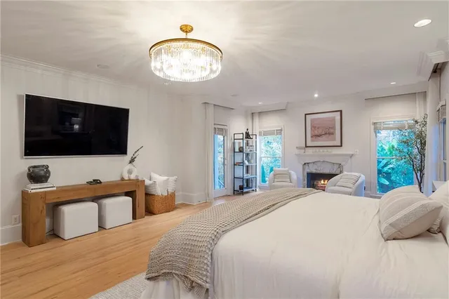 a view of a hallway with elevator