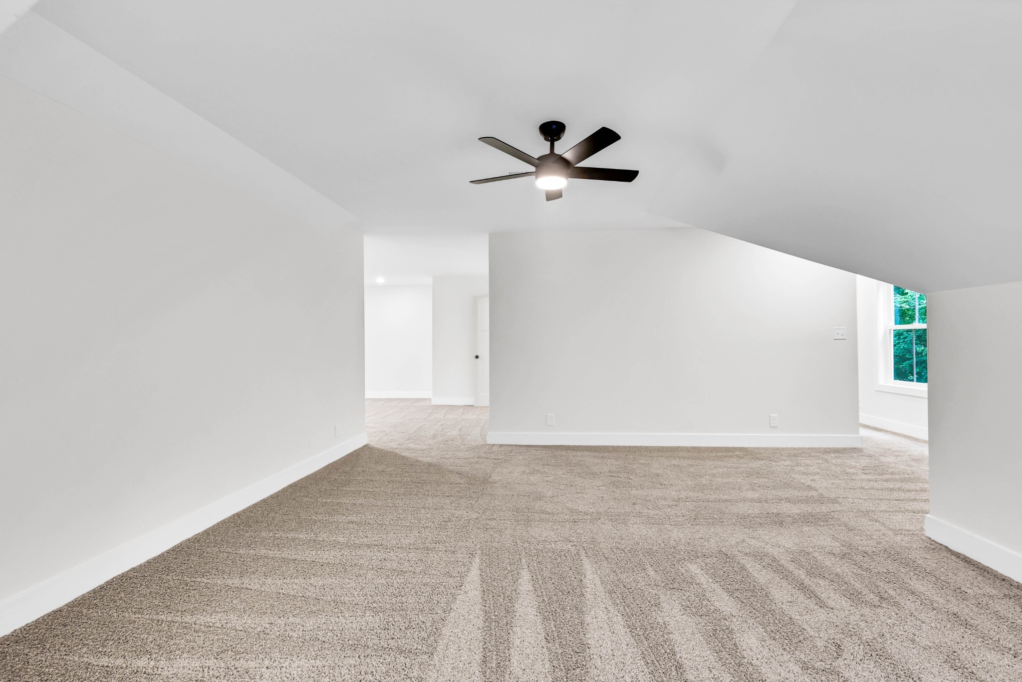 5570 Chambers Road Cumberland Furnace, TN 37051 - Photo 38 of 55 a view of empty room with wooden floor