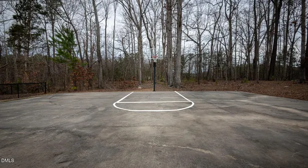 $1,624 | 200 Perkins Drive, Unit D1, Chapel Hill, NC 27514