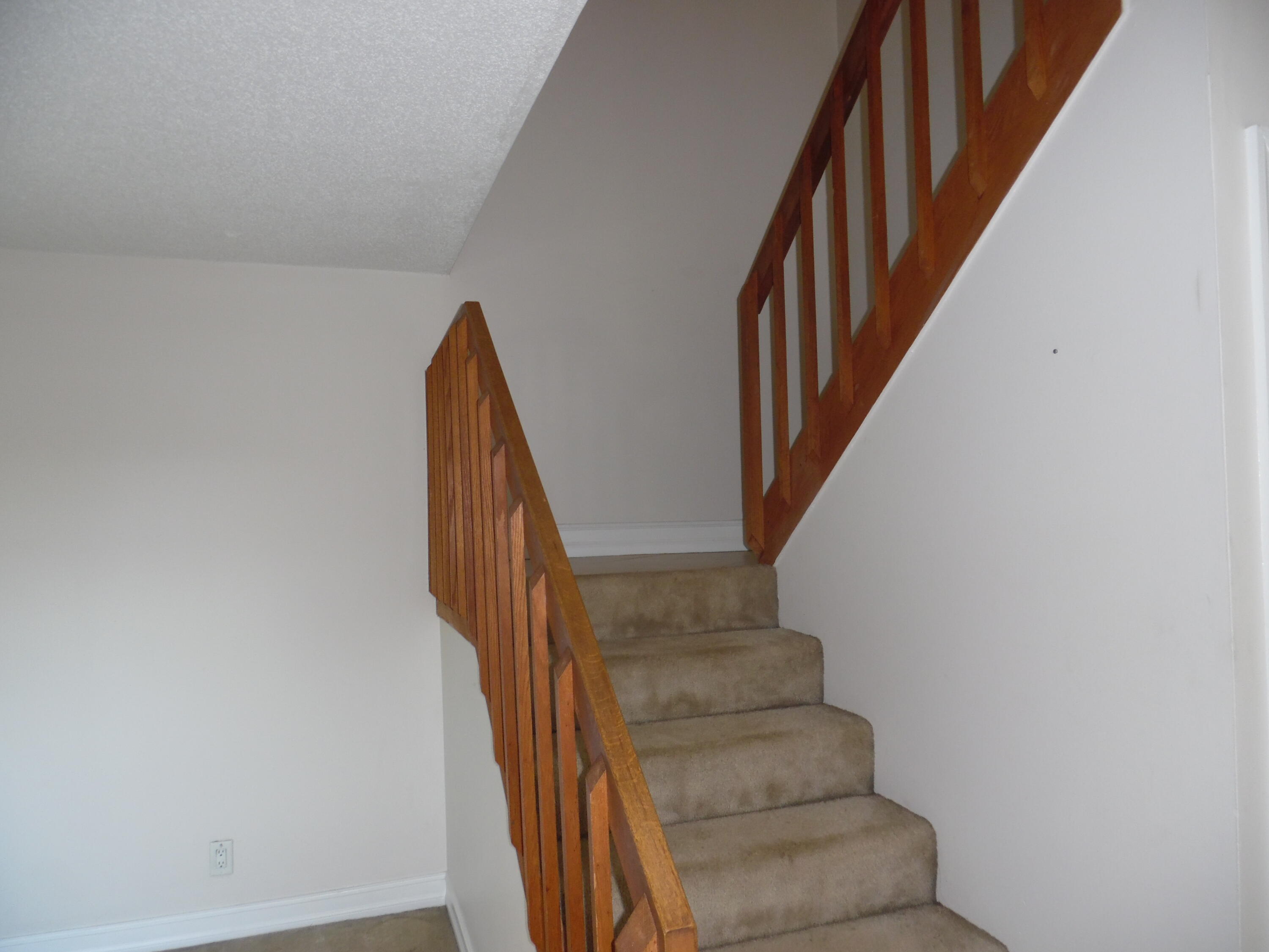 278 Arabian Road, Unit 278 Palm Springs, FL 33461 - Photo 6 of 18 SAM_1033