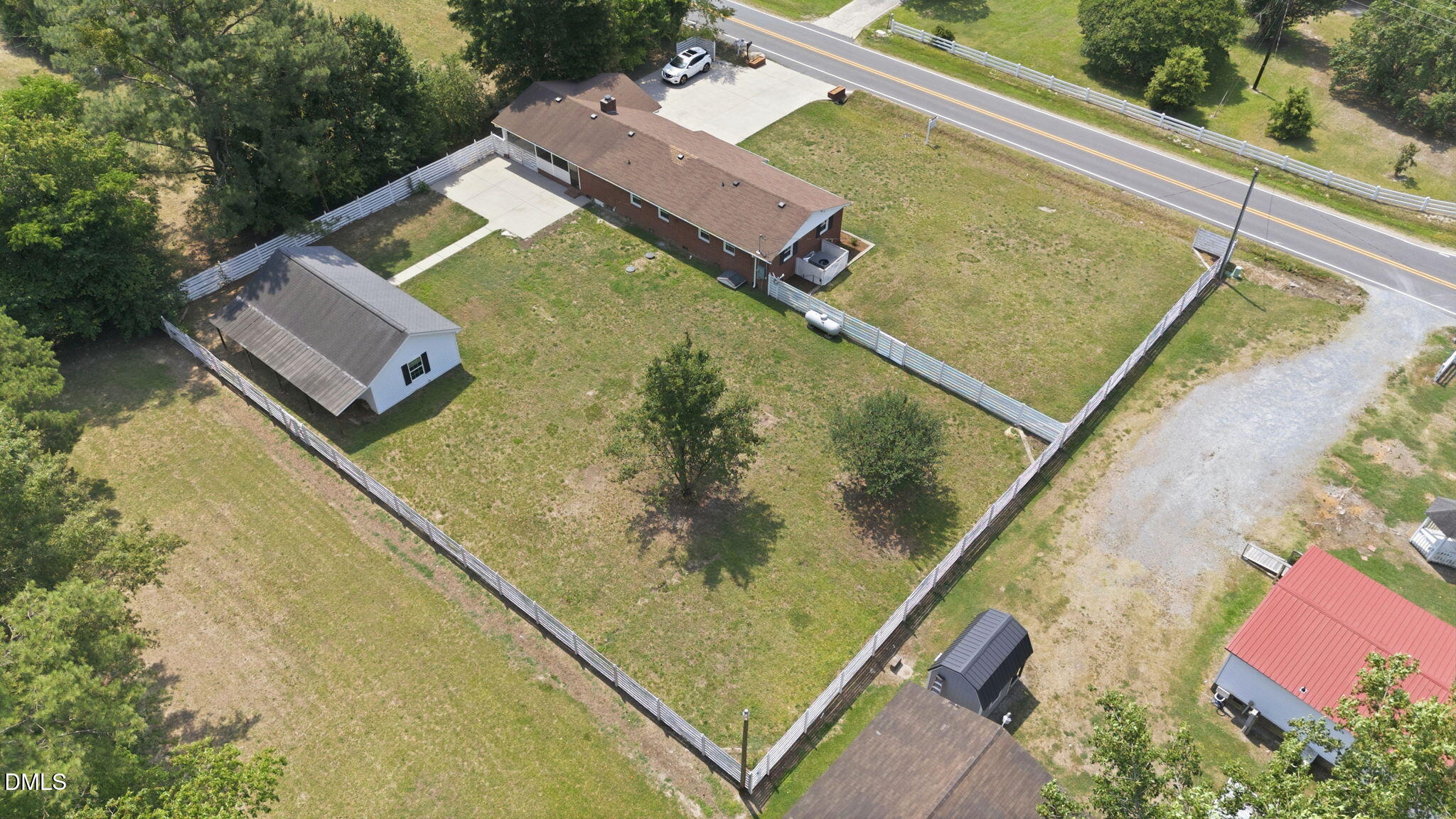 695 Old Rte 22 Kenly, NC 27542 - Photo 32 of 35