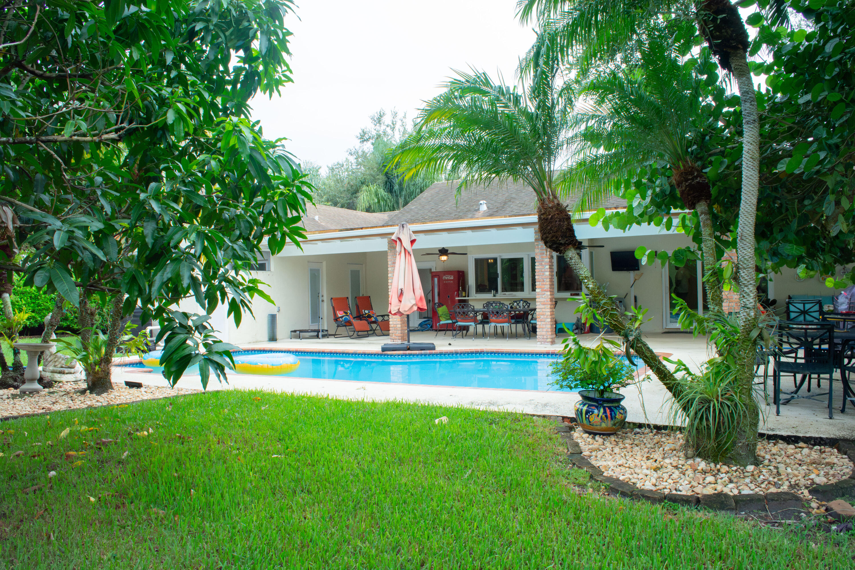 16761 Southwest 278th Street Homestead, FL 33031 - Photo 2 of 31 DSC_0445