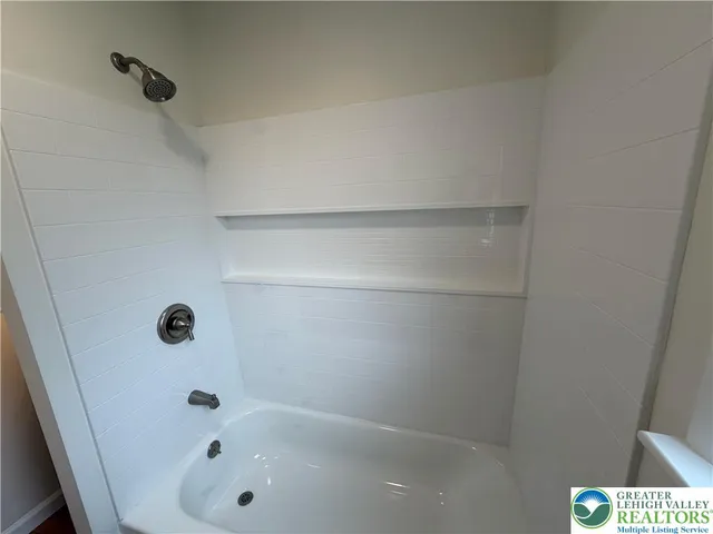 $2,250 | 1640 Stanhope Street, Bethlehem, PA 18017