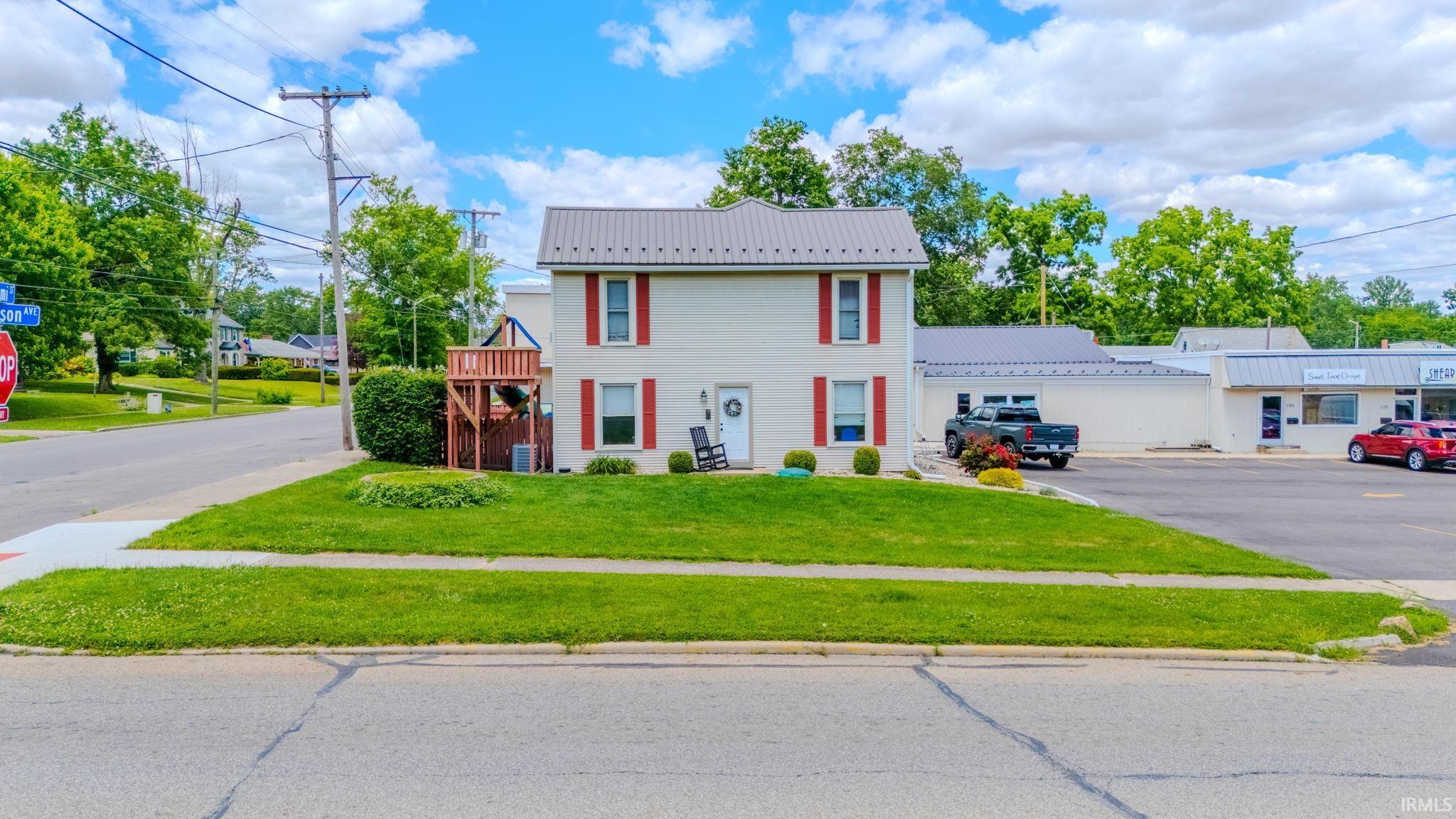 1017 North Miami Street Wabash, IN 46992 - Photo 2 of 25
